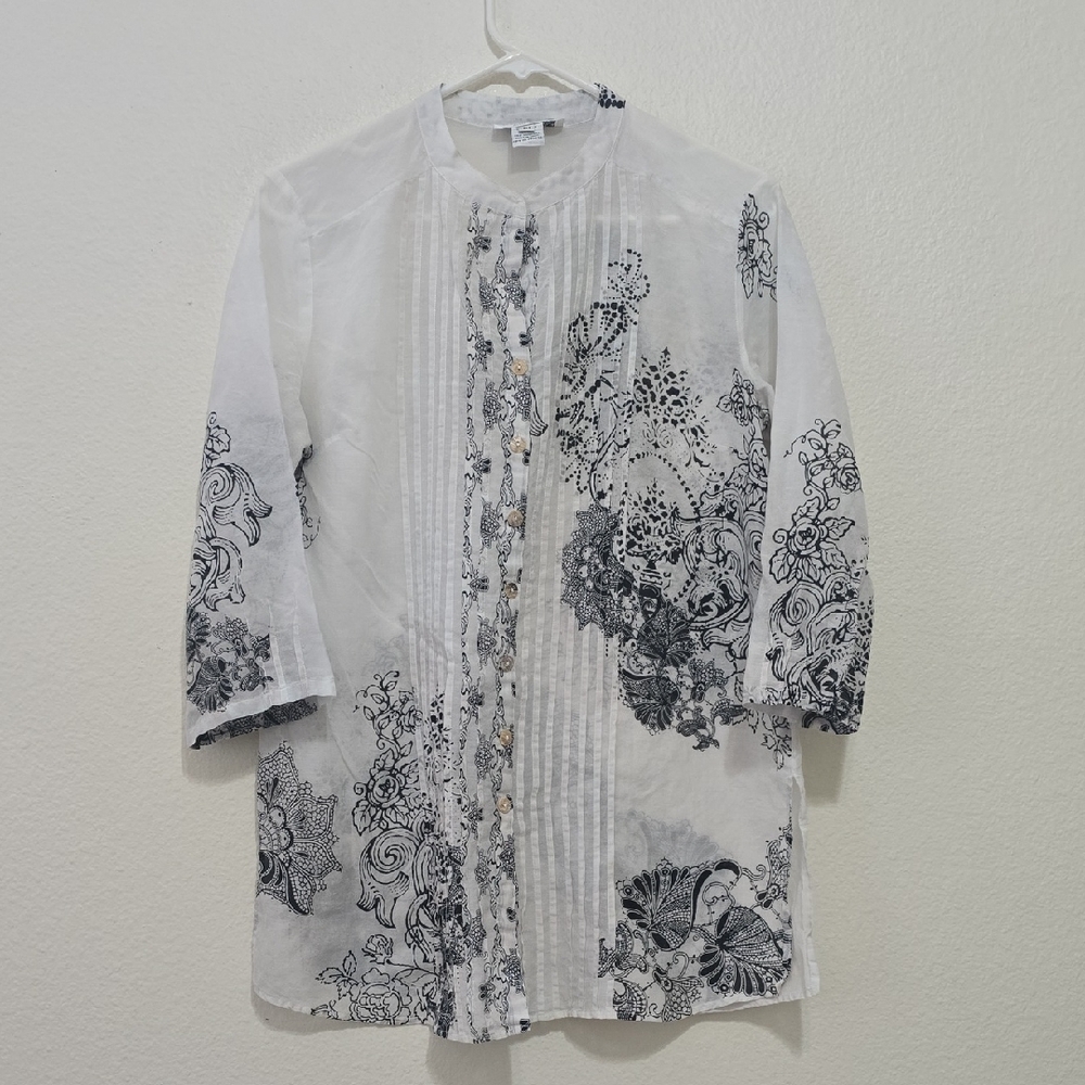 Citron Black and‎ White Patterned Button Down Shirt M